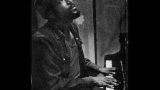 Make Me Wanna Holla (Trixsta Remix) - Trixsta Productionz