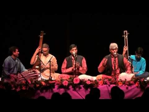 Amazing Dhrupad singers: Gundecha Brothers - Kabir Bhajan in Raga Charukeshi