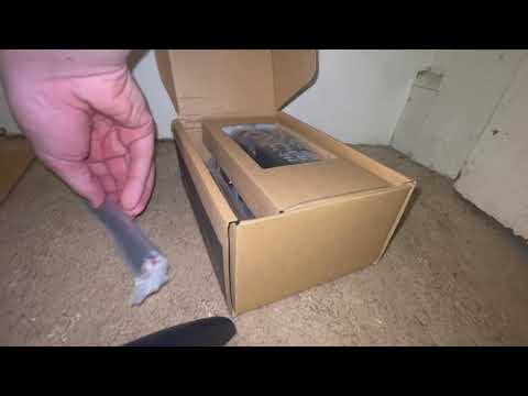 Yaesu Original FT-65 Unboxing