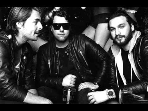 Swedish House Mafia vs. Coldplay - Every teardrop is a Waterfall (Full Song)
