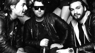 Swedish House Mafia vs. Coldplay - Every teardrop is a Waterfall (Full Song)