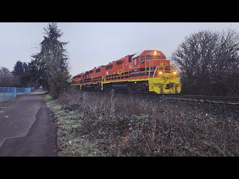 PNWR 2152 leads a PNWR westsider through corvallis oregon 