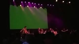 Edie Brickell and New Bohemians - "Love Like We Do" (Live)