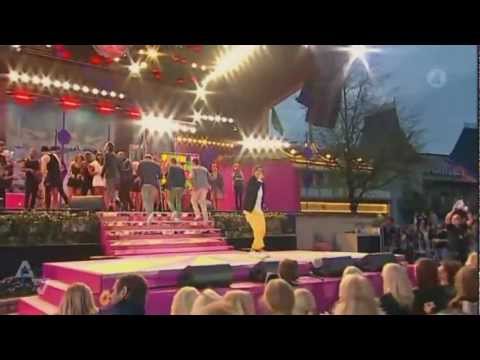 Eric Saade - One Summer (Live Sommarkrysset 2010)[HD 1080p]