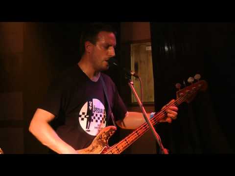 100% FrREEDOM - 100% - The Show