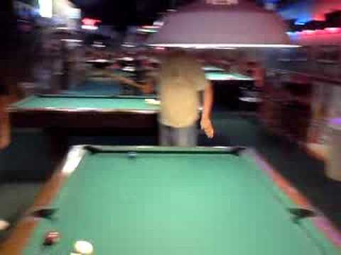 jugando pool en houston