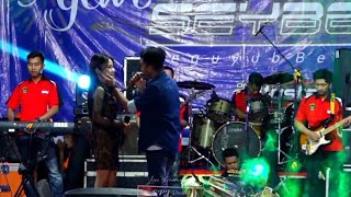 Download lagu Duetnya Romantis Harnawa Ft Aulia Nirwana - Cuma Kamu - Rollysta mp3