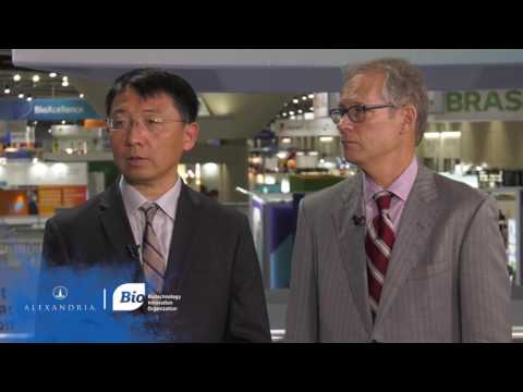 Dr. Yuan Yao and Dr. Henry Havel (Phytoption) at the 2017 BIO International Convention