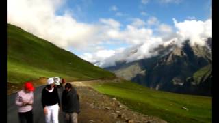 preview picture of video 'Йога-тур в Гималаи Северной Индии, август 2012'