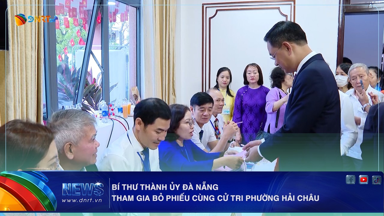 BÍ THƯ THÀNH ỦY ĐÀ NẴNG THAM GIA BỎ PHIẾU CÙNG CỬ TRI PHƯỜNG HẢI CHÂU