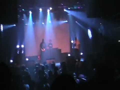 DJ Hektek @ La Machine du Moulin Rouge Club in Paris France 9/18/2010