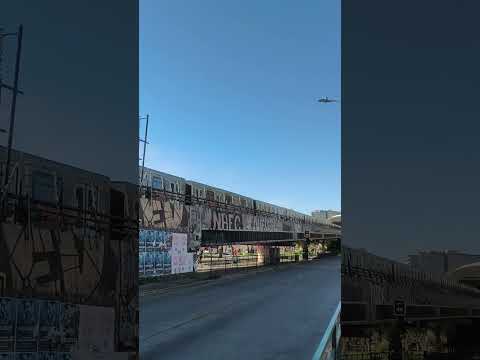 Metro de Santiago | NS16 N2145 saliendo de Monte Tabor