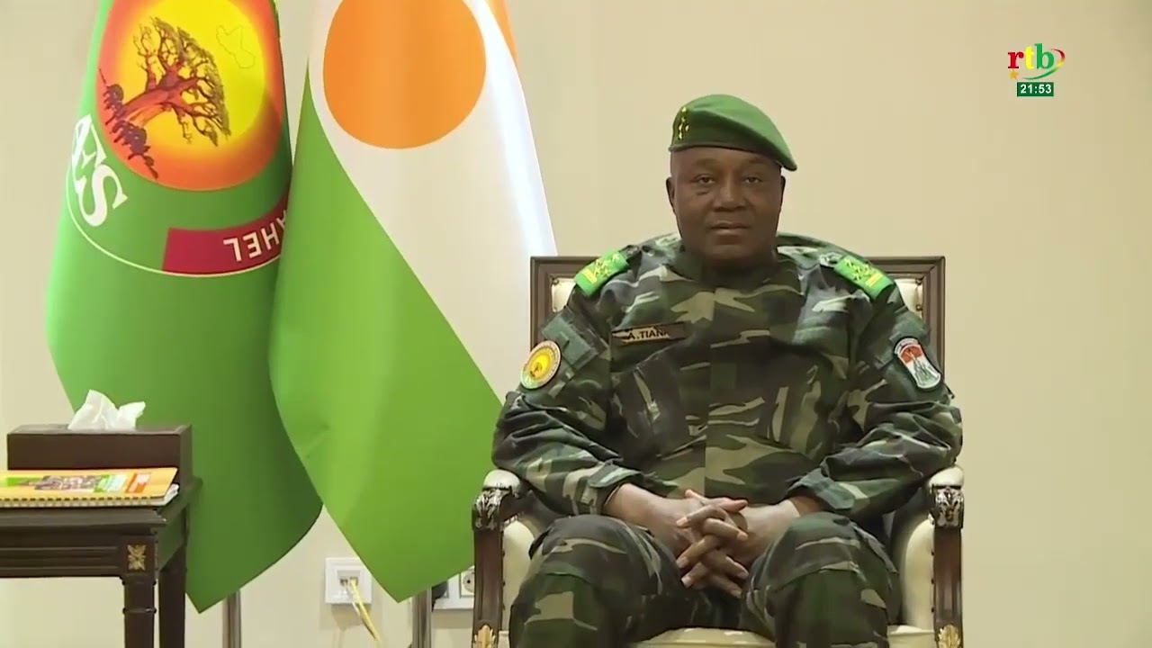 AES Actualités : le Président nigérien a reçu en audience l’ambassadeur du Royaume-Uni