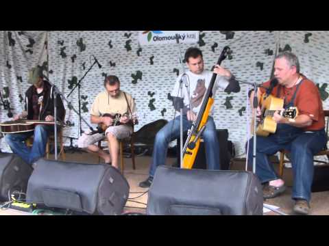 04 Hot Jazz Šútrs  - Sedávám na domovních schodech