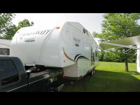 Flagstaff Fifth Wheel with Reese Revolution Pin Box