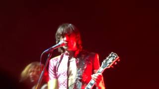 The Darkness - Dinner lady arms