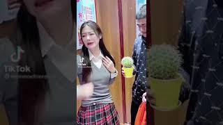 【TikTok】おっ◯いがわれたw