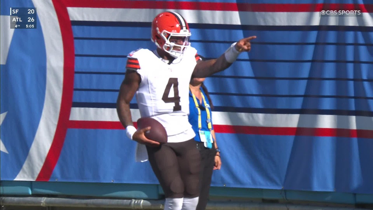 Watson calls his own number on QB score!