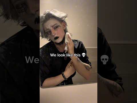 Makeup tutorial in bio 🧛🏻 #goth #gothic