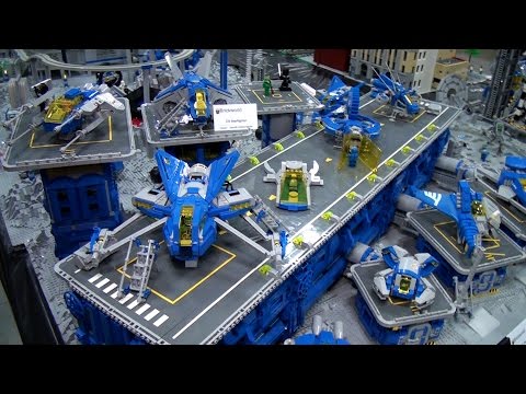 LEGO classic space collaboration – Brickworld Chicago 2015