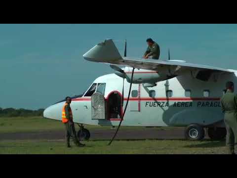Mit dem Militärflugzeug von Asuncion nach Bahia Negra, Paraguay