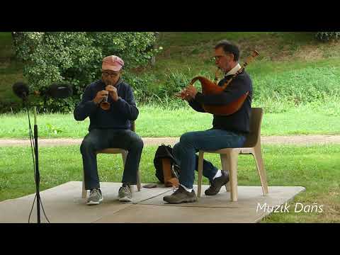 Mélodie du pays Fañch avec Gildas Moal (bombarde) et René Chaplain (biniou) à Gourin en 2022