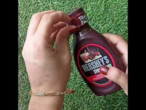 HERSHEY'S chocolate syrup