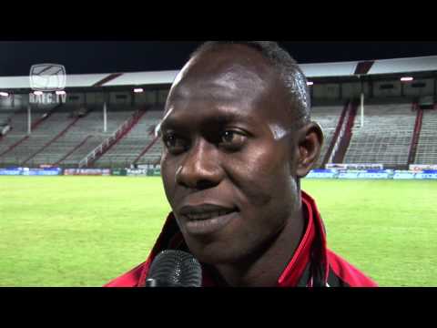 27-08-2011 R. Antwerp FC - FC Charleroi  Tosin Dosunmu.mpg