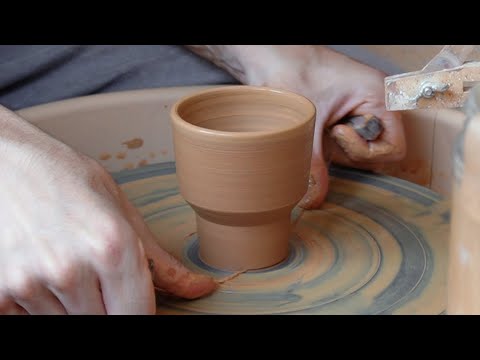 repetition throwing coffee cups