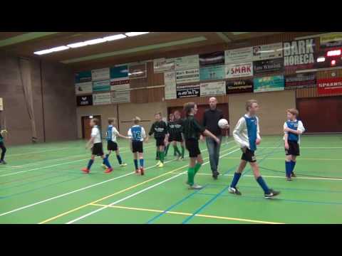 Hollandia T JO13-1 zaalvoetbal finale 28 januari 2017