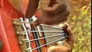 Download lagu Nkodo Sitony - Ngoan Ezoum mp3 Download lagu Nkodo Sitony - Ngoan Ezoum mp3