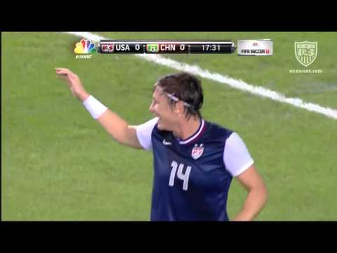 WNT vs. China PR: Abby Wambach First Goal - Dec. 15, 2012