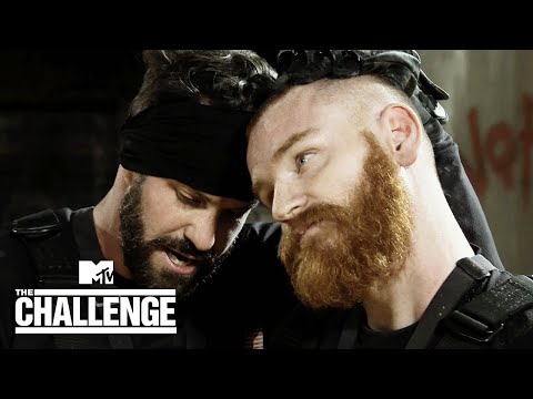 Bananas vs. Wes 💥 EPIC 'Charge The Wall' Elimination | The Challenge: Total Madness