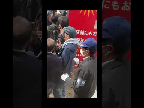 Vereador no Japão é agredido por estrangeiros? Vídeo levanta dúvidas sobre o caso.