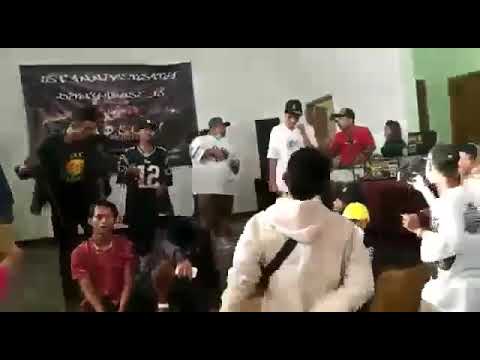 Hip hop klaten degalito feat tc99 , gantiwarnoo