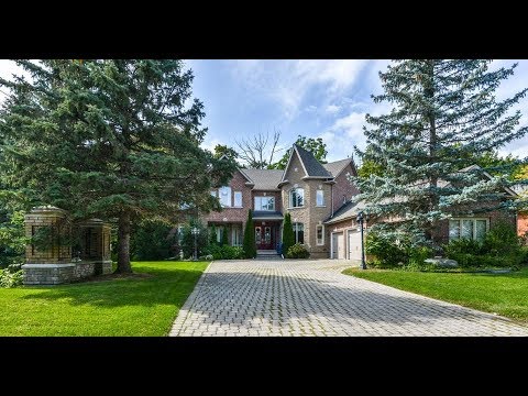 10 Hewison Court,  Ajax