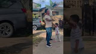 Download lagu Mengisi hari libur dikota jayapura gio lelaki idol, rumah dinas imigrasi kelas I jayapura. mp3