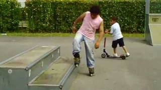 preview picture of video 'INITIATION SKATE ET ROLLER A MAGNY LE HONGRE'