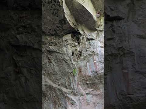 la cueva de la Gruta del Espíritu Santo Corinto Morazán El Salvador #Naturaleza #bosque #senderismo