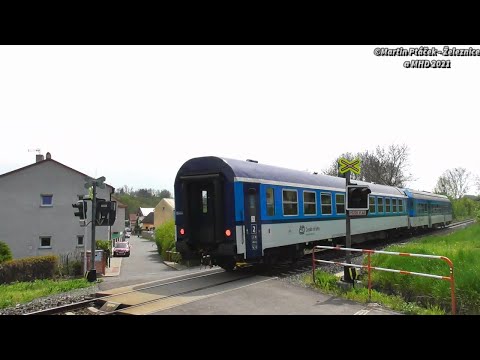 Železniční přejezd M. Boleslav-Podlázky #1 - P2698 (AŽD 97) - 15.5. 2021 / Czech railroad crossing.