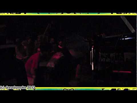 ROOTS ISTA POSSE ft ras mykha (fr) -  we steppa in di sound1  pt16 @ de kuub 16-03-2013