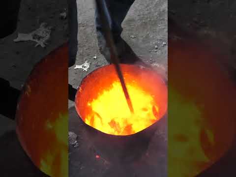 B6: 可燃性反応性物質