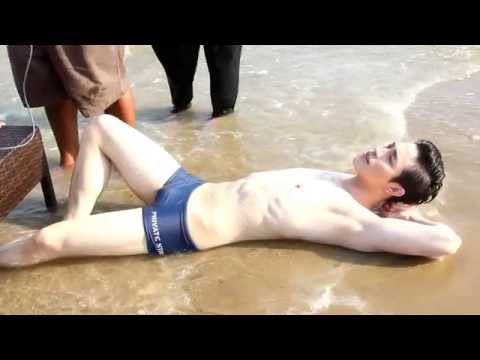 กางเกงว่ายน้ำ