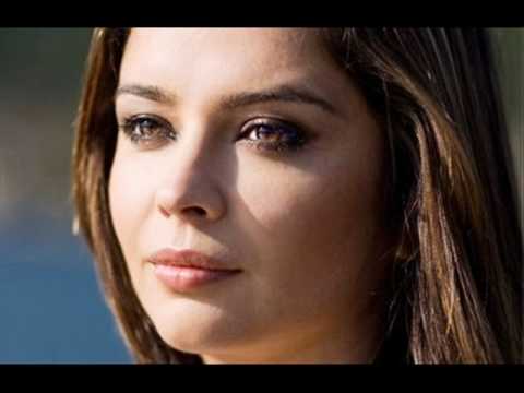 Мастило - В двореца съм сама