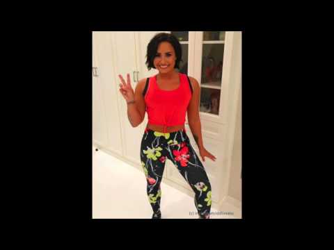 Demi Lovato Should Take A Cue From Selena Gomez!