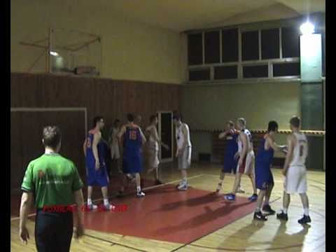 Liga Okręgowa Koszykówki 2010-2011 play-off  2 mecz  FOXBERG Częstochowa - OSiR Kłobuck 4 kwarta