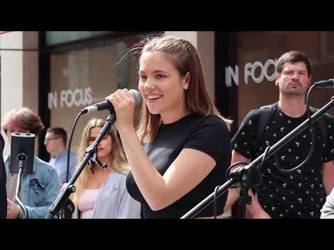 WOW..HOW TO ATTRACT A CROWD IN 5 SECONDS - I Will Survive - Gloria Gaynor | Allie Sherlock & friends