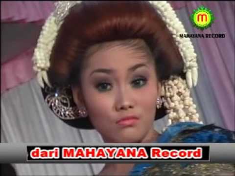 Jamiyem feat. Rini Epeledut - Pentil Asem | Dolan Ora Tau Mulih (Official Music Video)