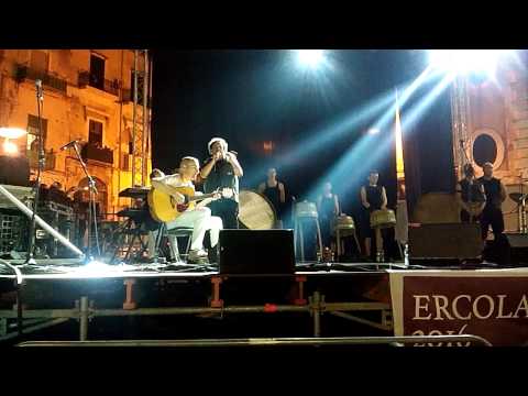 Enzo Avitabile in "Terra Mia", tributo a Pino Daniele