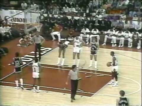 MICHAEL JORDAN: 45 pts vs San Antonio Spurs (1984.11.13) HD